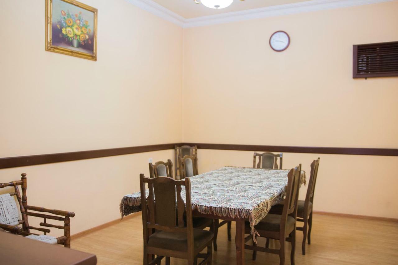 Zvartnots Ojakh Hotel Erevan Esterno foto