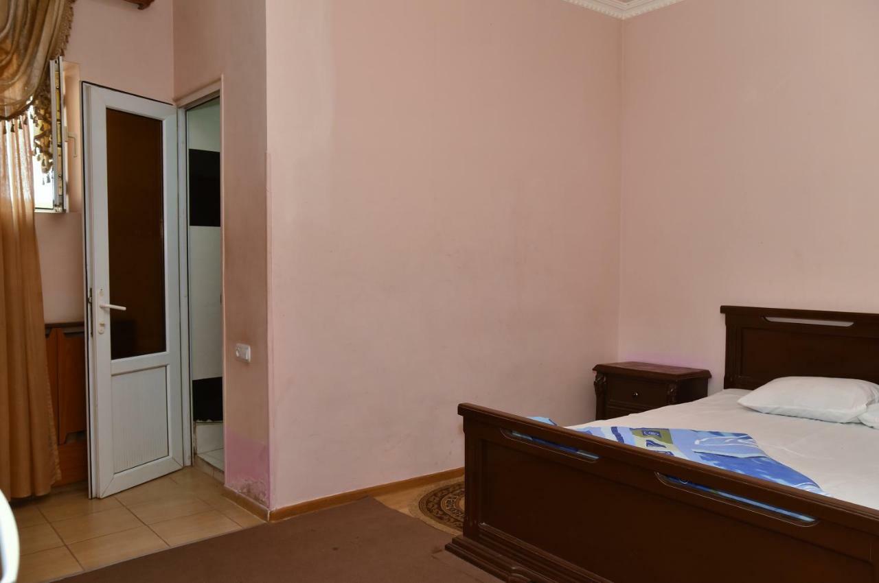 Zvartnots Ojakh Hotel Erevan Esterno foto