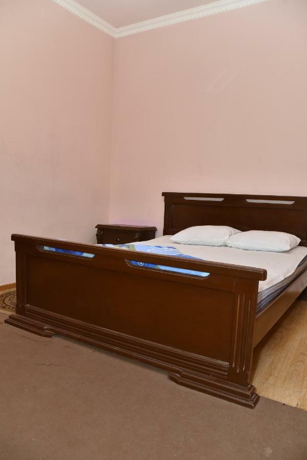 Zvartnots Ojakh Hotel Erevan Esterno foto